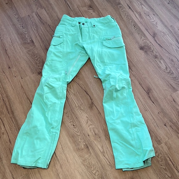 Burton Pants - Burton Pants